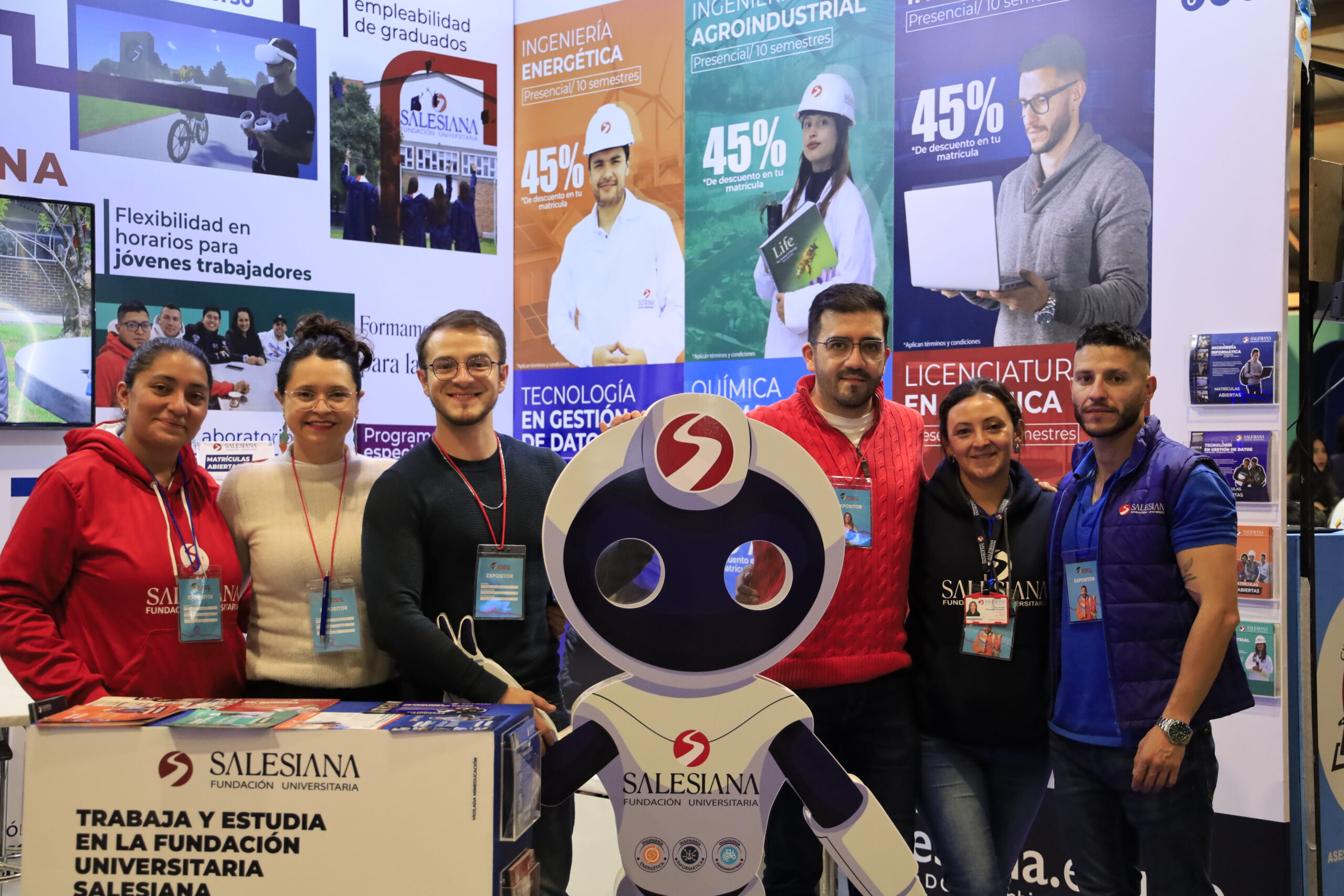 SALESIANA conecta con más de 800 colegios en Expoestudiante 2025