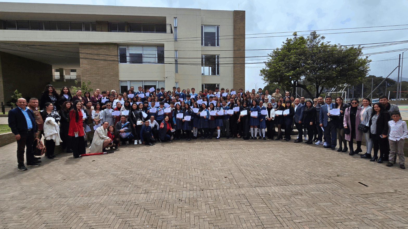 SALESIANA certifica a más de 100 jóvenes en liderazgo juvenil para la transformación social