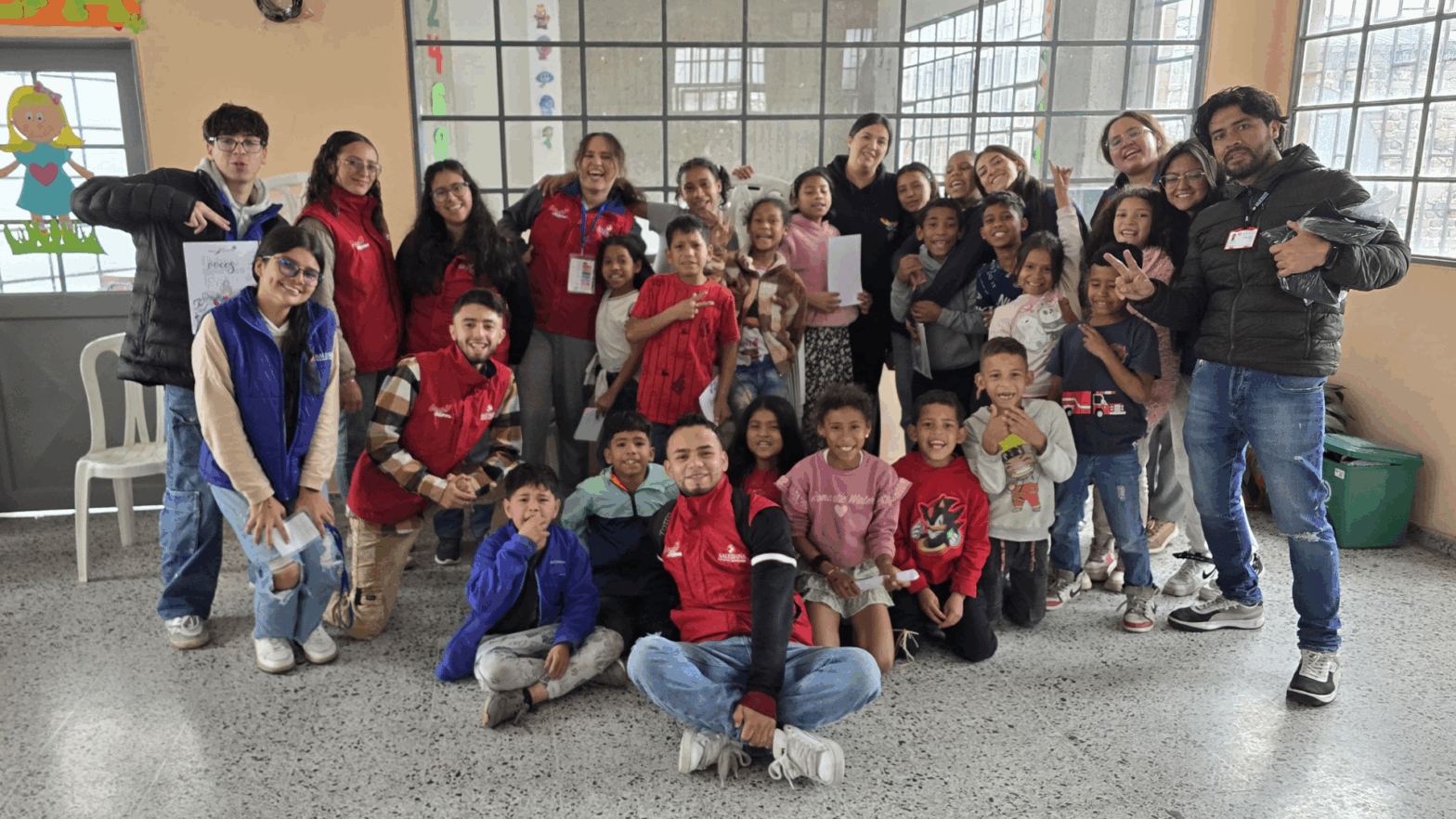 Los AJS reafirman su compromiso social con una jornada de voluntariado en Casa Bosconia