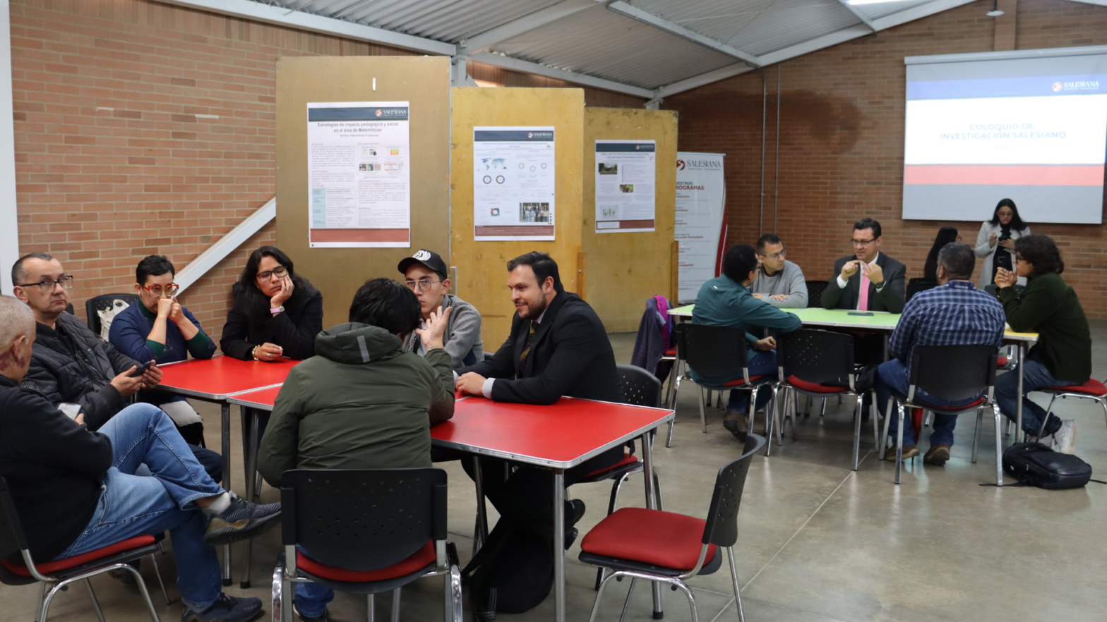 Coloquio de Investigación en SALESIANA: Un espacio de reconocimiento y proyección académica