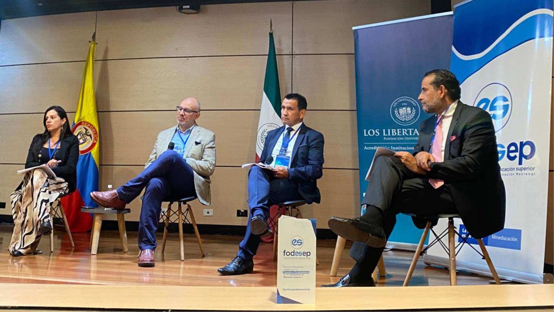 SALESIANA participó en foro nacional sobre inclusión e innovación social para jóvenes "ninis"