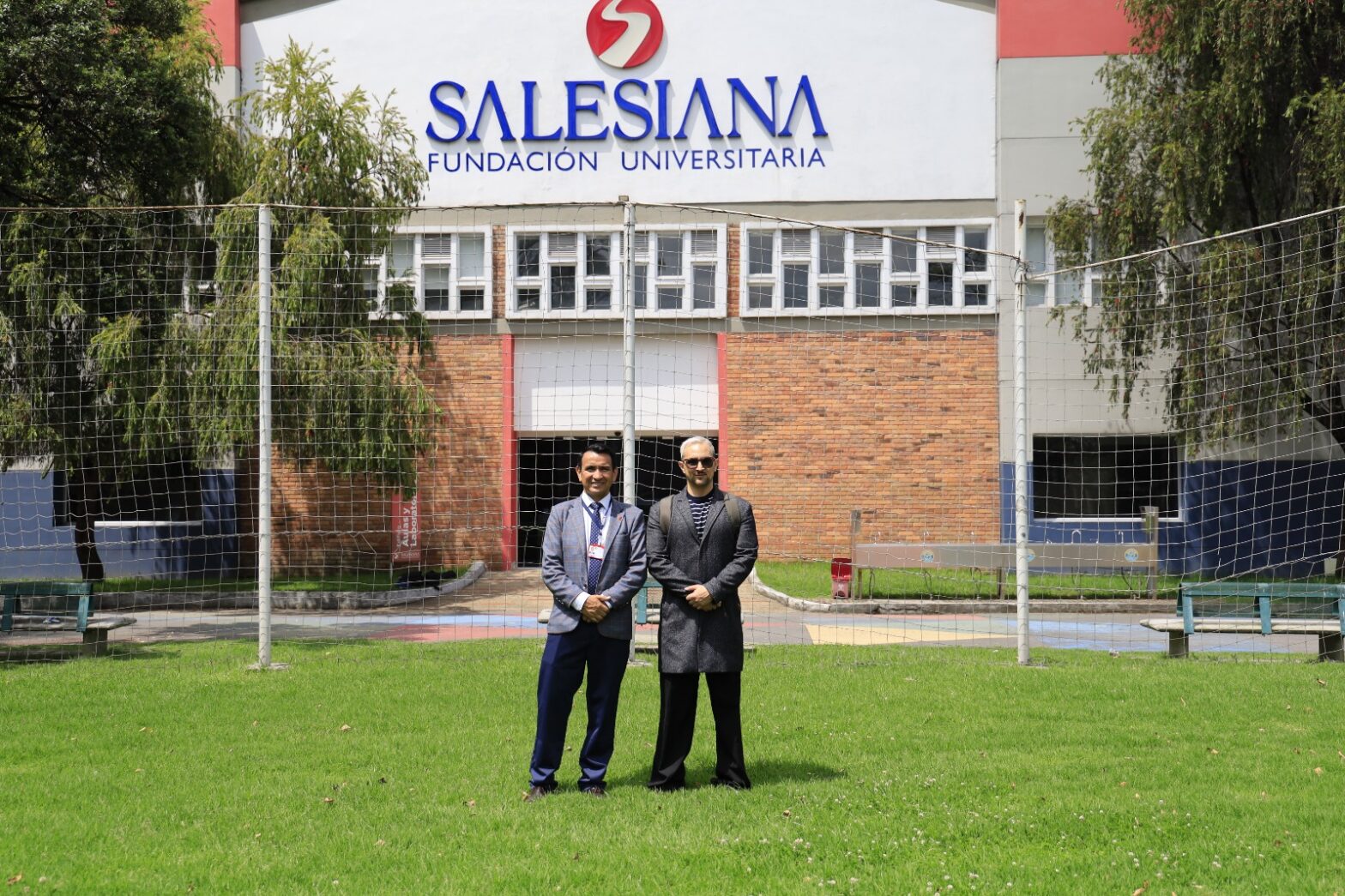 SALESIANA fortalece lazos con CONIA en un encuentro para pensar el futuro de la IA y la educación