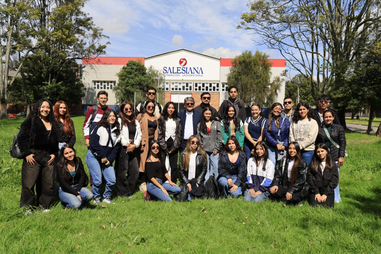 SALESIANA dio la bienvenida a sus nuevos estudiantes en las jornadas de inducción diurna y nocturna 2026-1